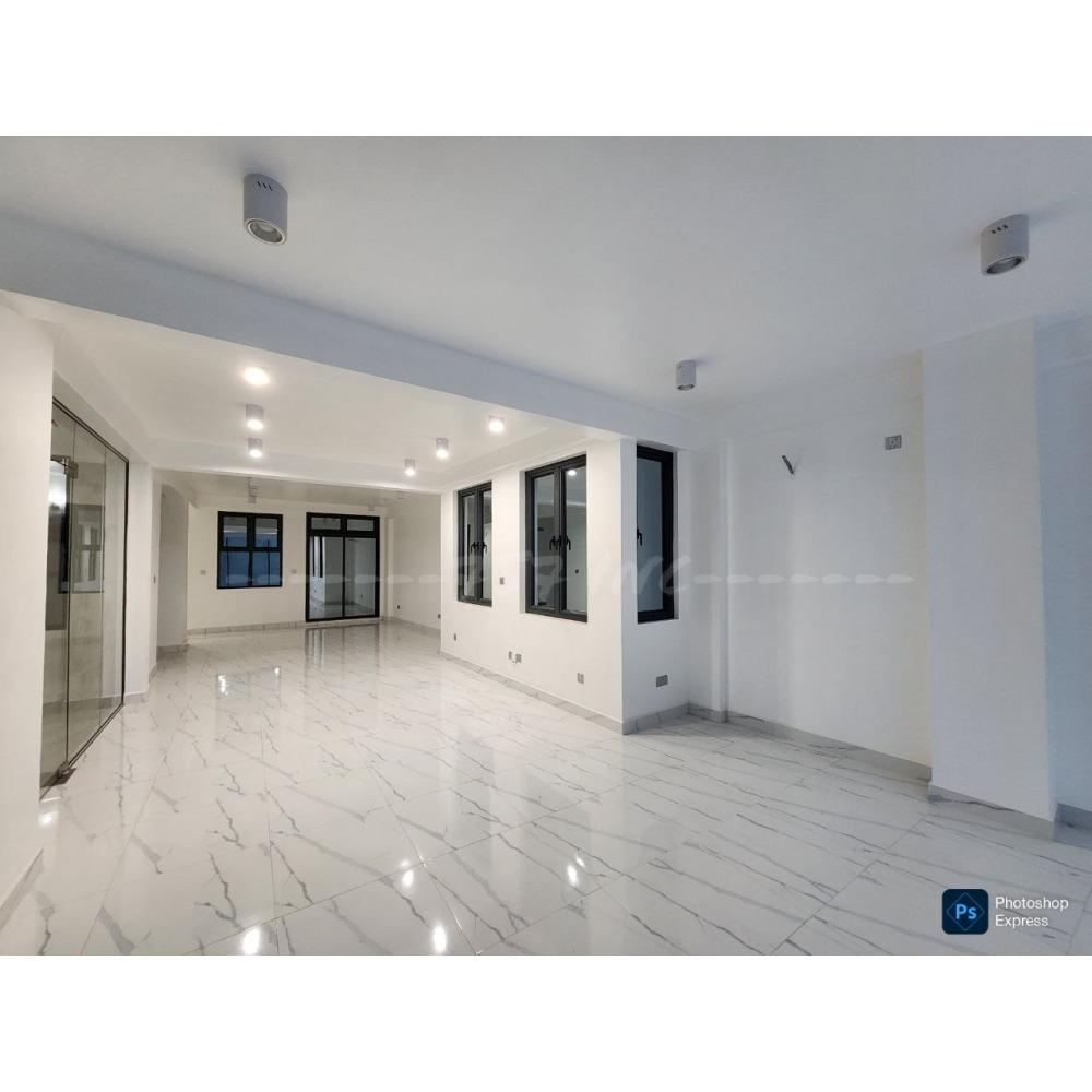 Commercial 1050 sqft office space — Malé — Galolhu