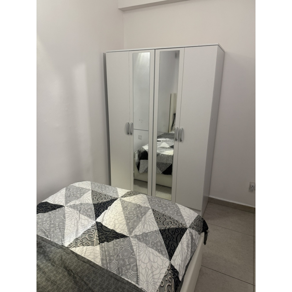 1 Room for rent from a shared apartment - Local female tenant ONLY — Hulhumalé