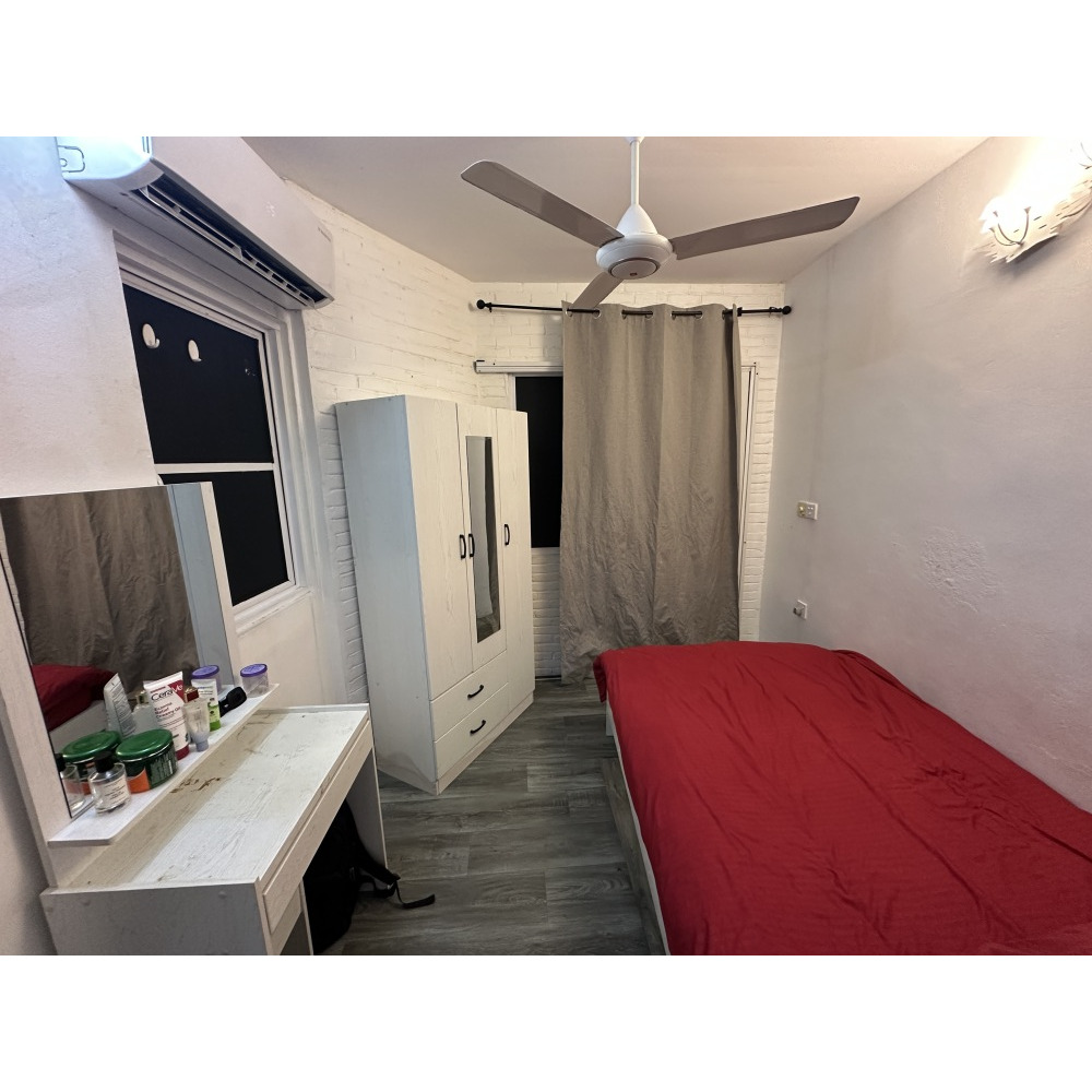 One-Room Apartment on 6th Floor for Rent Henveiru, Mal City- NO LIFT — Malé — Henveiru