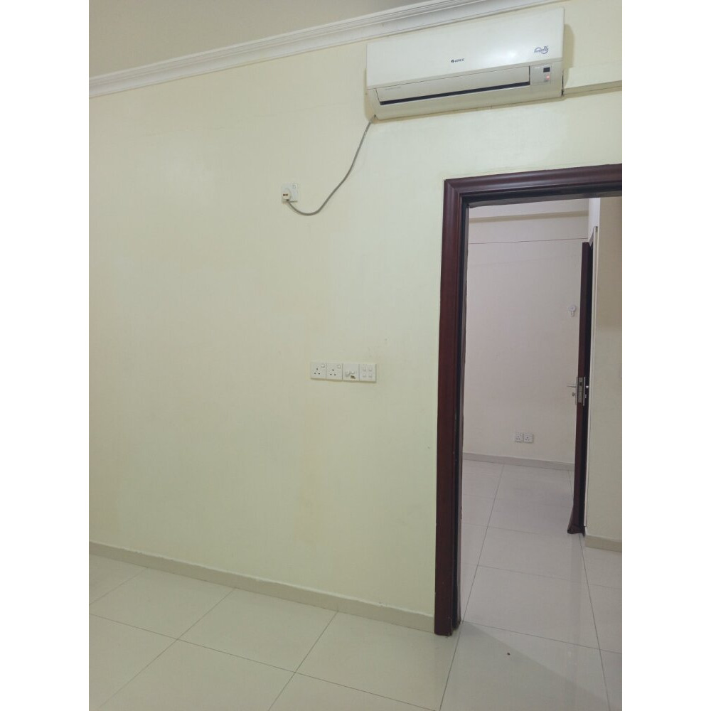 One room big apartment near hiriya schoolth floor no lift 13500 — Malé — Maafannu