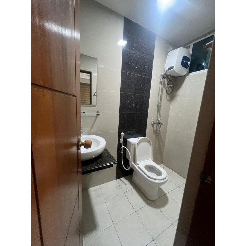 One room apartment for rent only 15000 — Hulhumalé