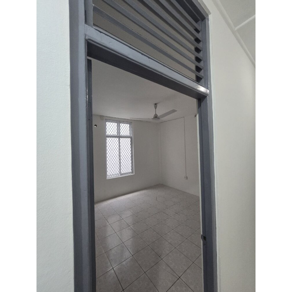 STAFF ACCOMMODATION OR OFFICE APARTMENT FOR RENT — Malé — Henveiru