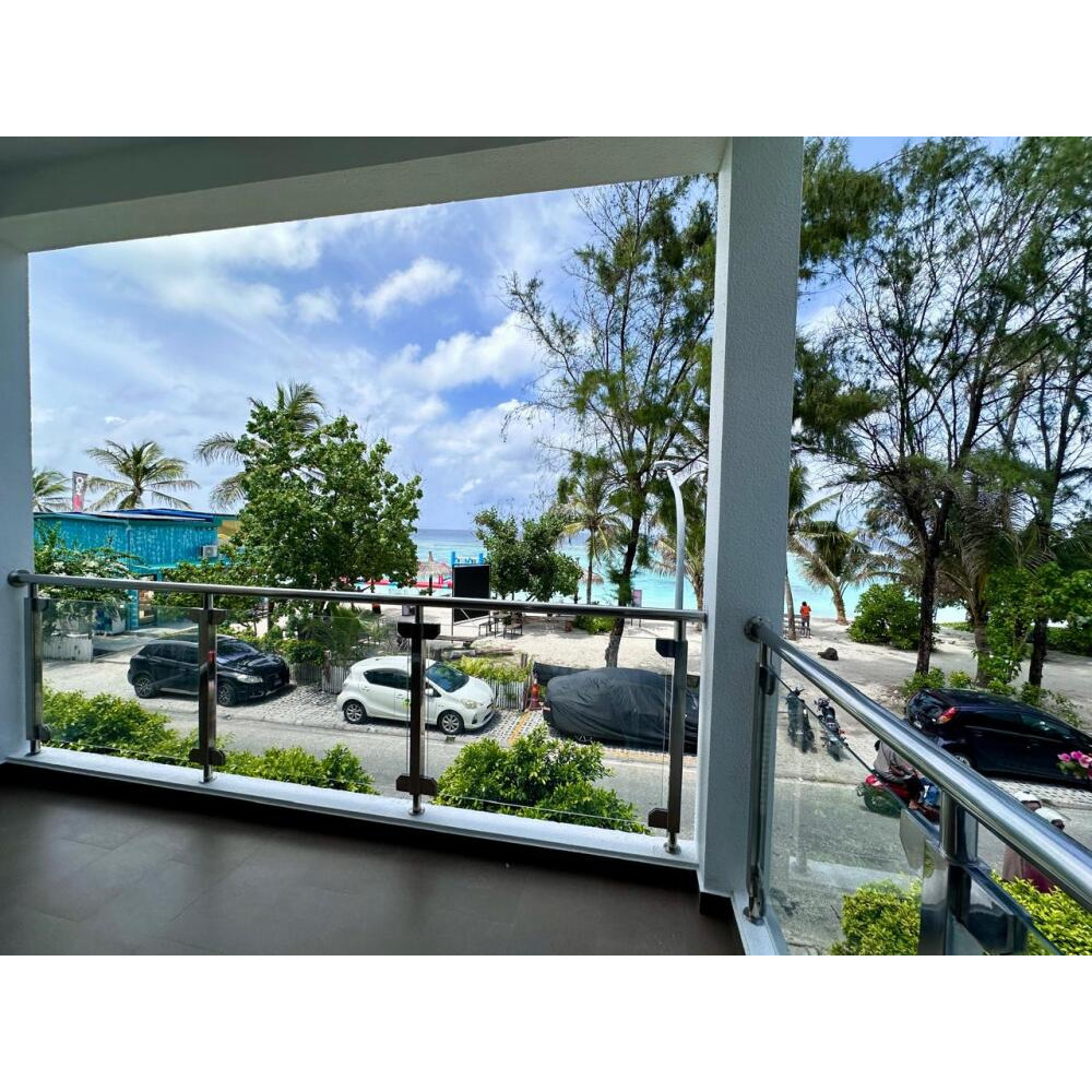 Beachfront 2+1 Bedroom Apartment - Fully Furnished - USD 2500 — Hulhumalé