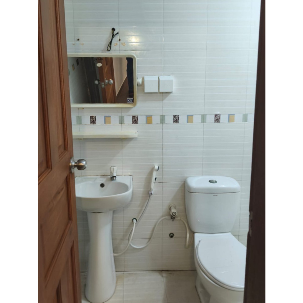 Apartment with 2 bedrooms and attached toilet each. — Malé — Machchangolhi