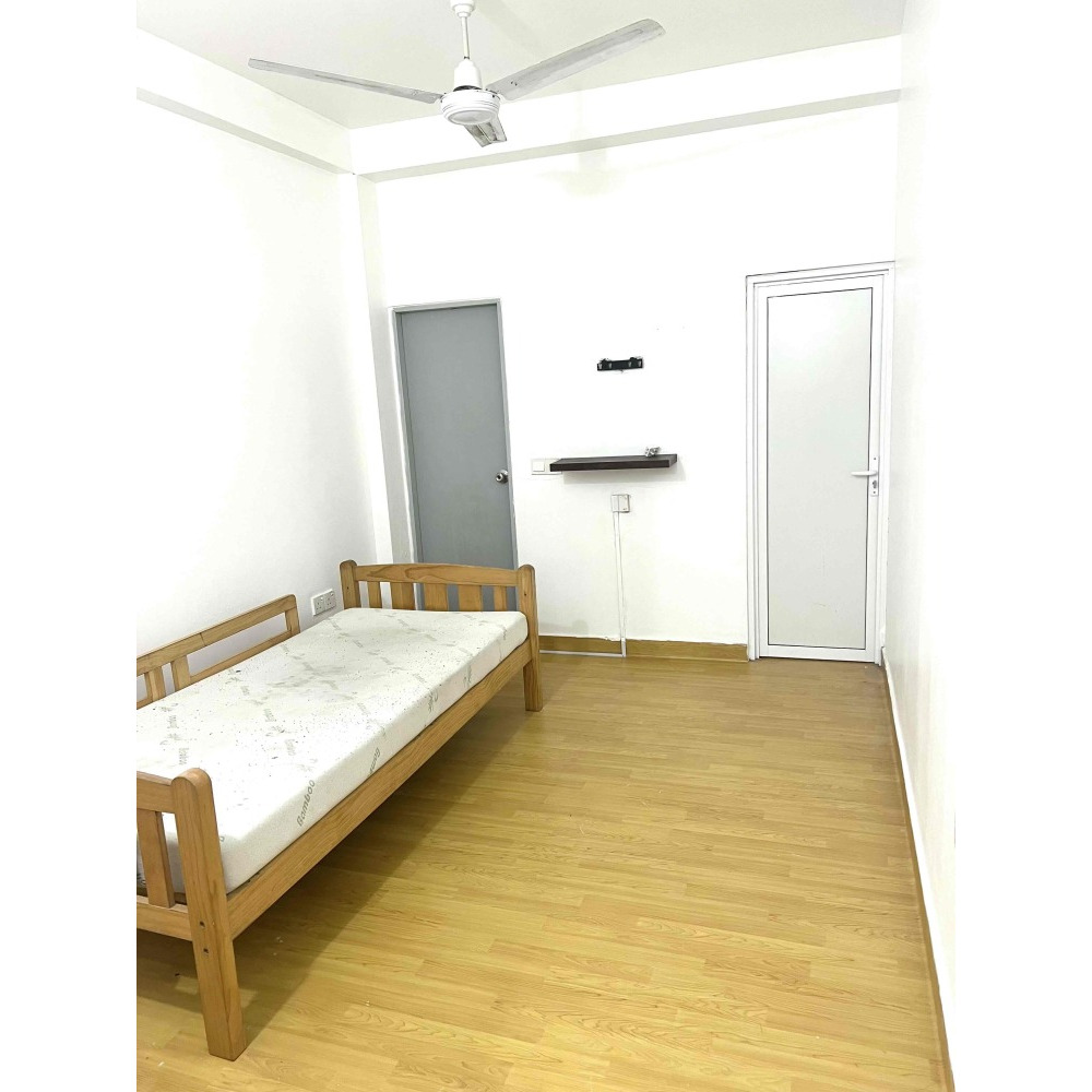 One room (separate) with attached toilet for rent — Malé — Machchangolhi