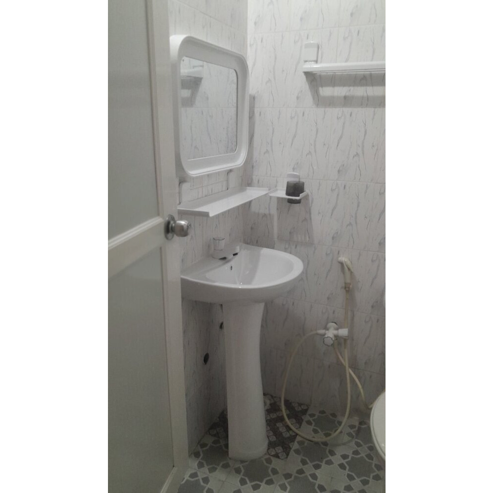 Renovated Ground floor AC 1 Room small apartment for Godown or Office — Malé — Maafannu
