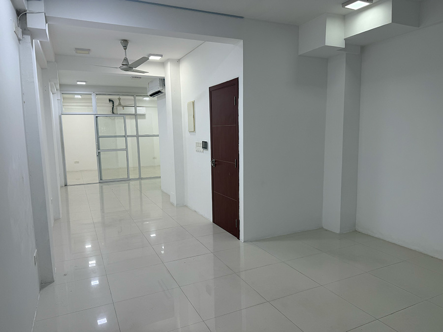 First floor ready for office or godown — Malé — Henveiru