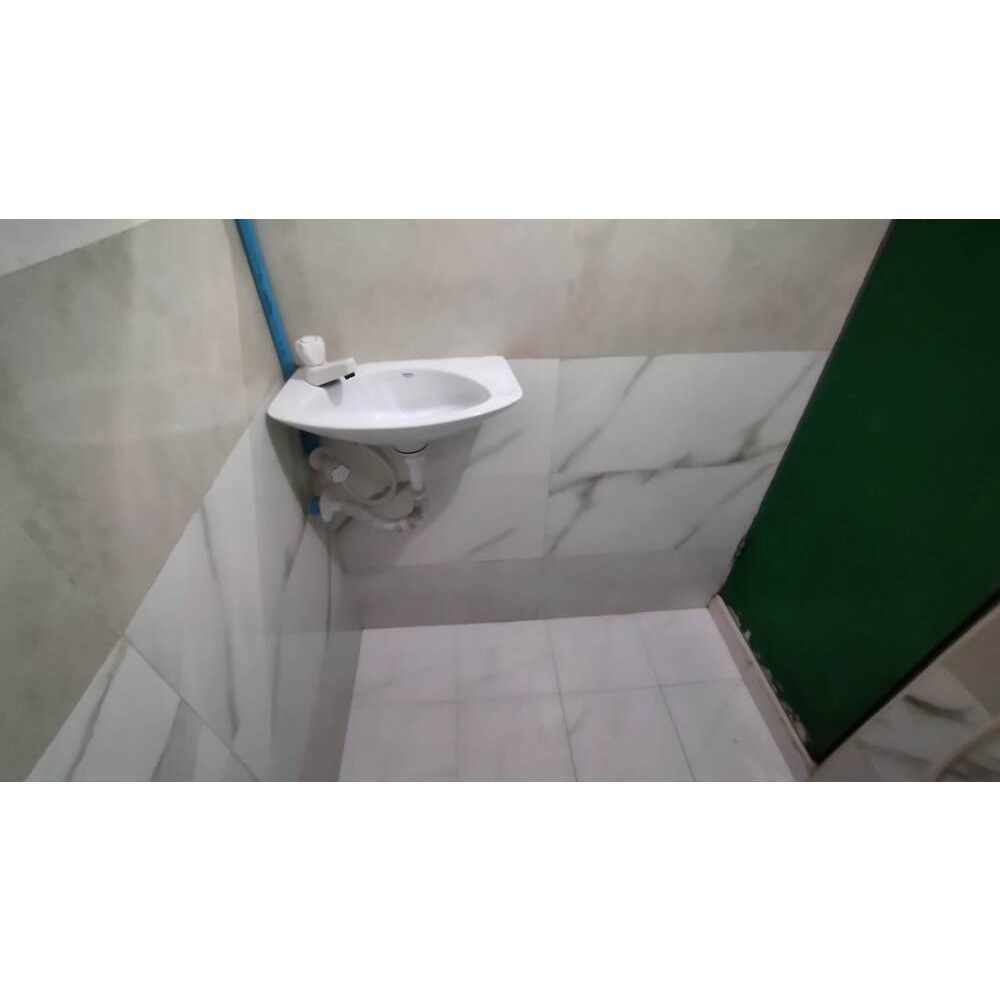 1 room apartment MVR 10000 (including electricity, water and unlimited Internet) — Malé — Maafannu