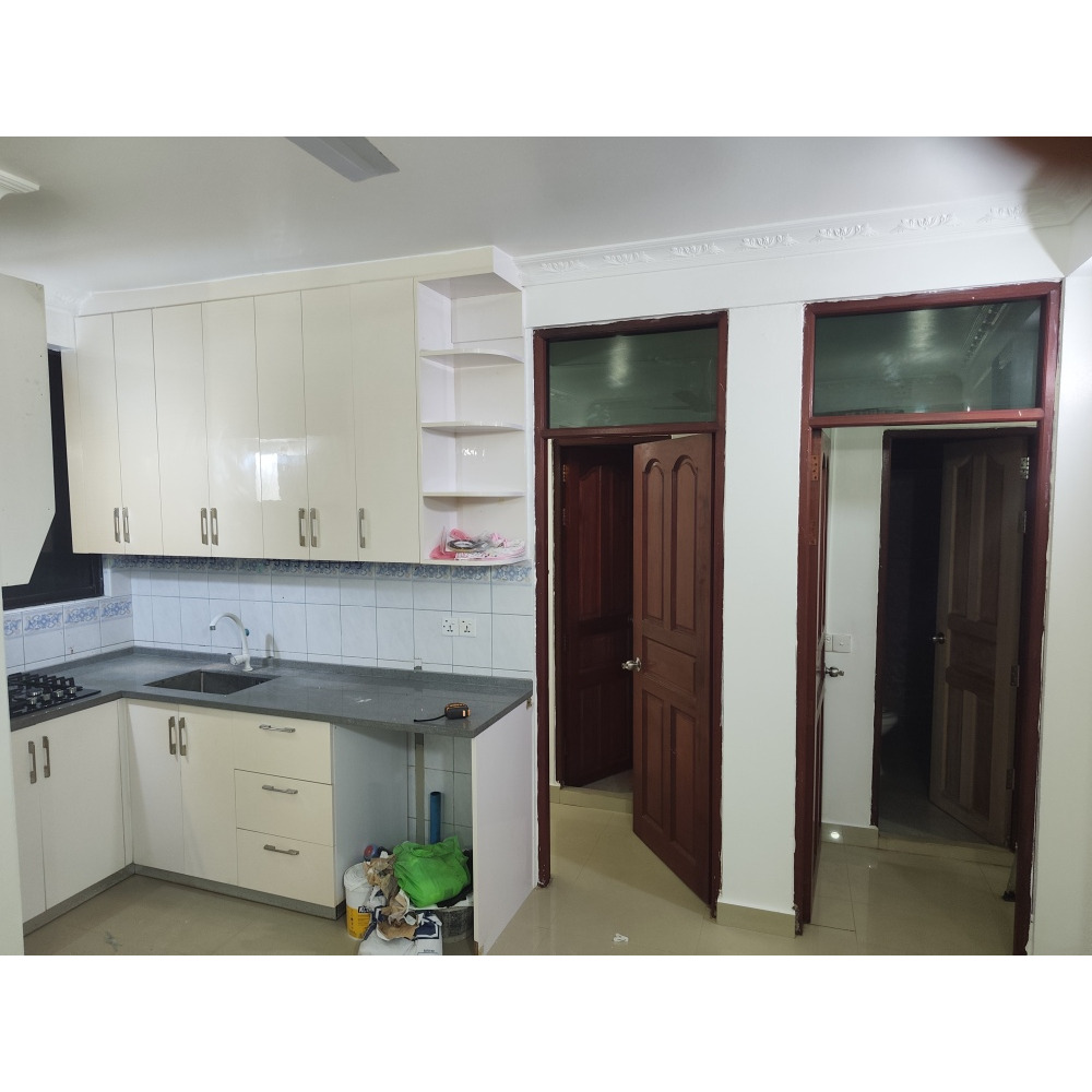 3 Room apartment with attached toilet — Malé — Henveiru
