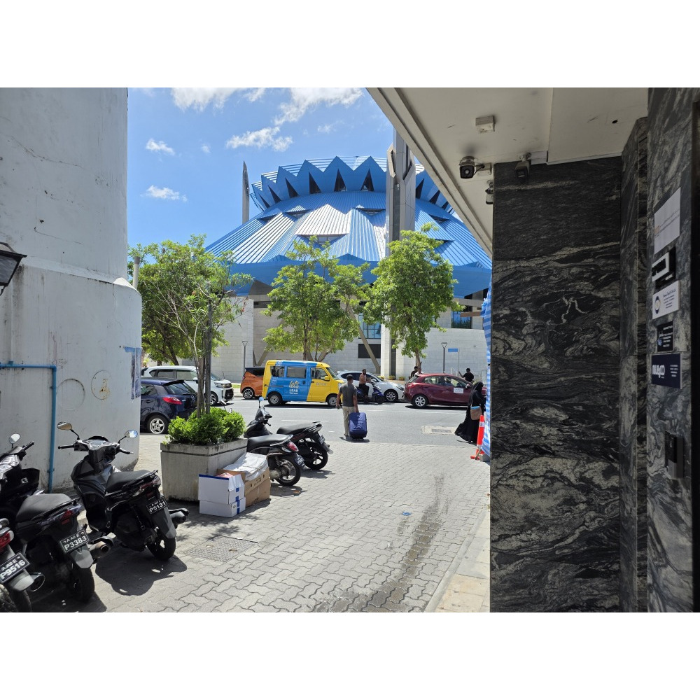 Office space or 1 room apartment with sittung room and kitchen — Malé — Henveiru