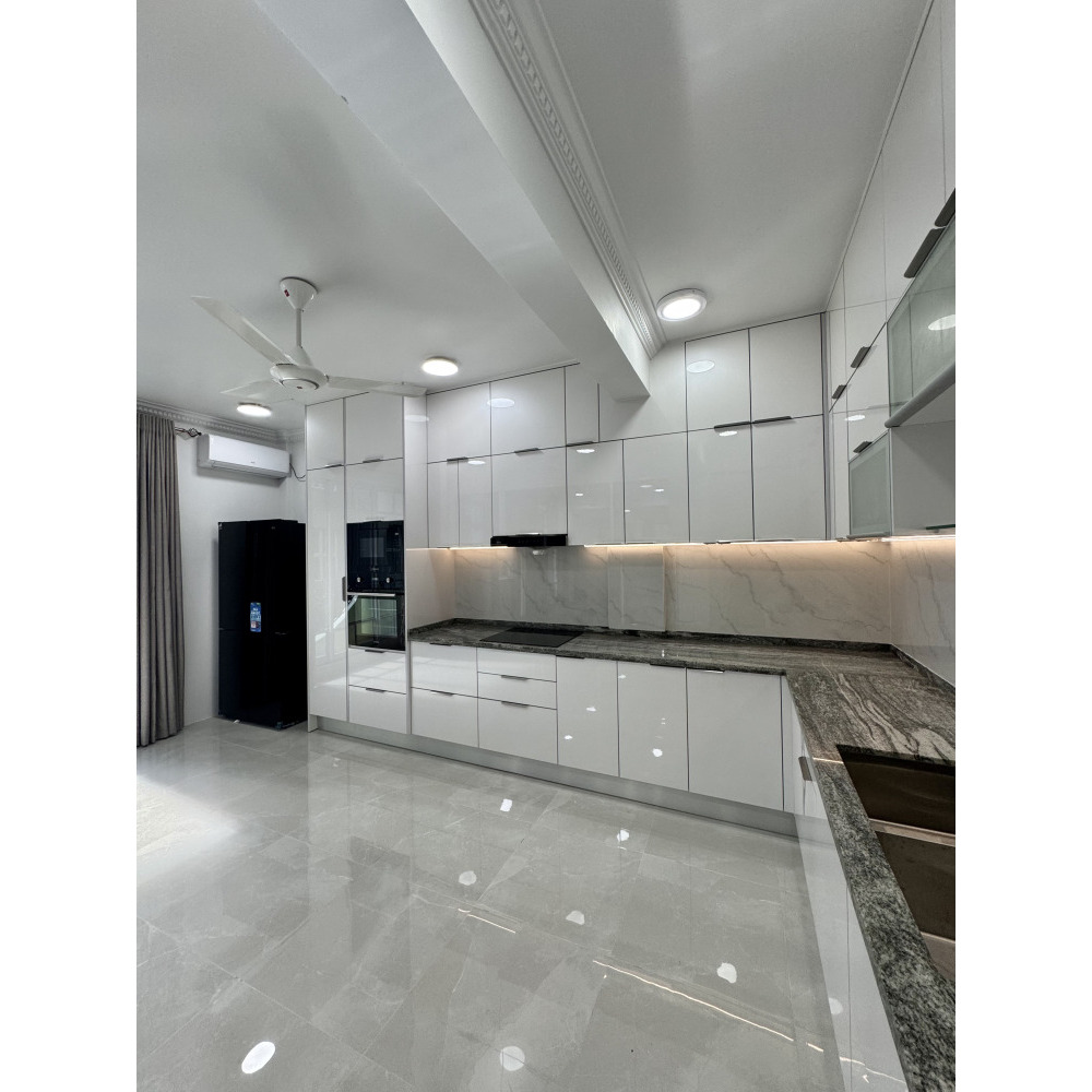 Luxury, Newly Renovated 4-double bedroom Apartment in Male, Call — Malé — Machchangolhi