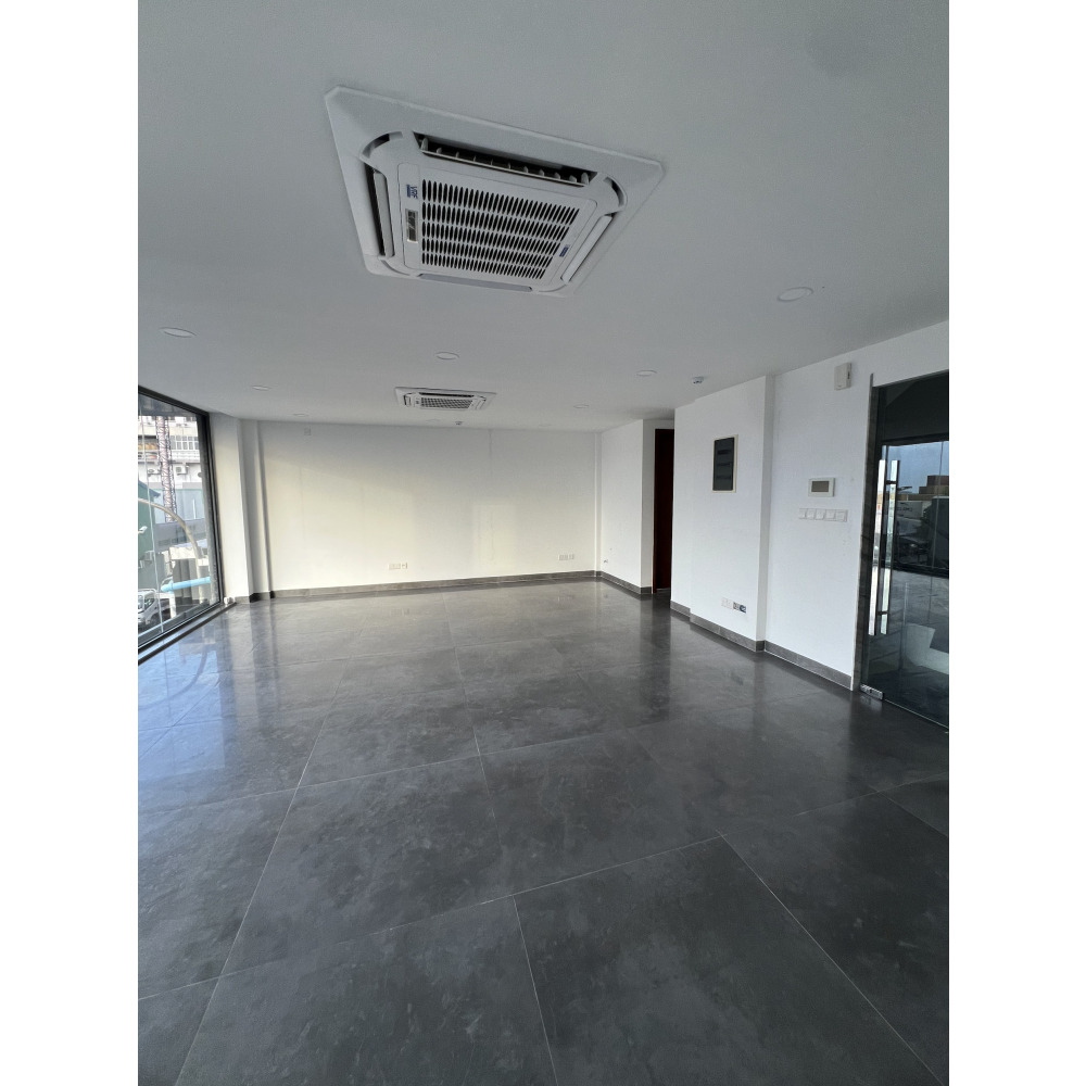 Office Space in Comercial Building (1st Floor) — Malé — Maafannu