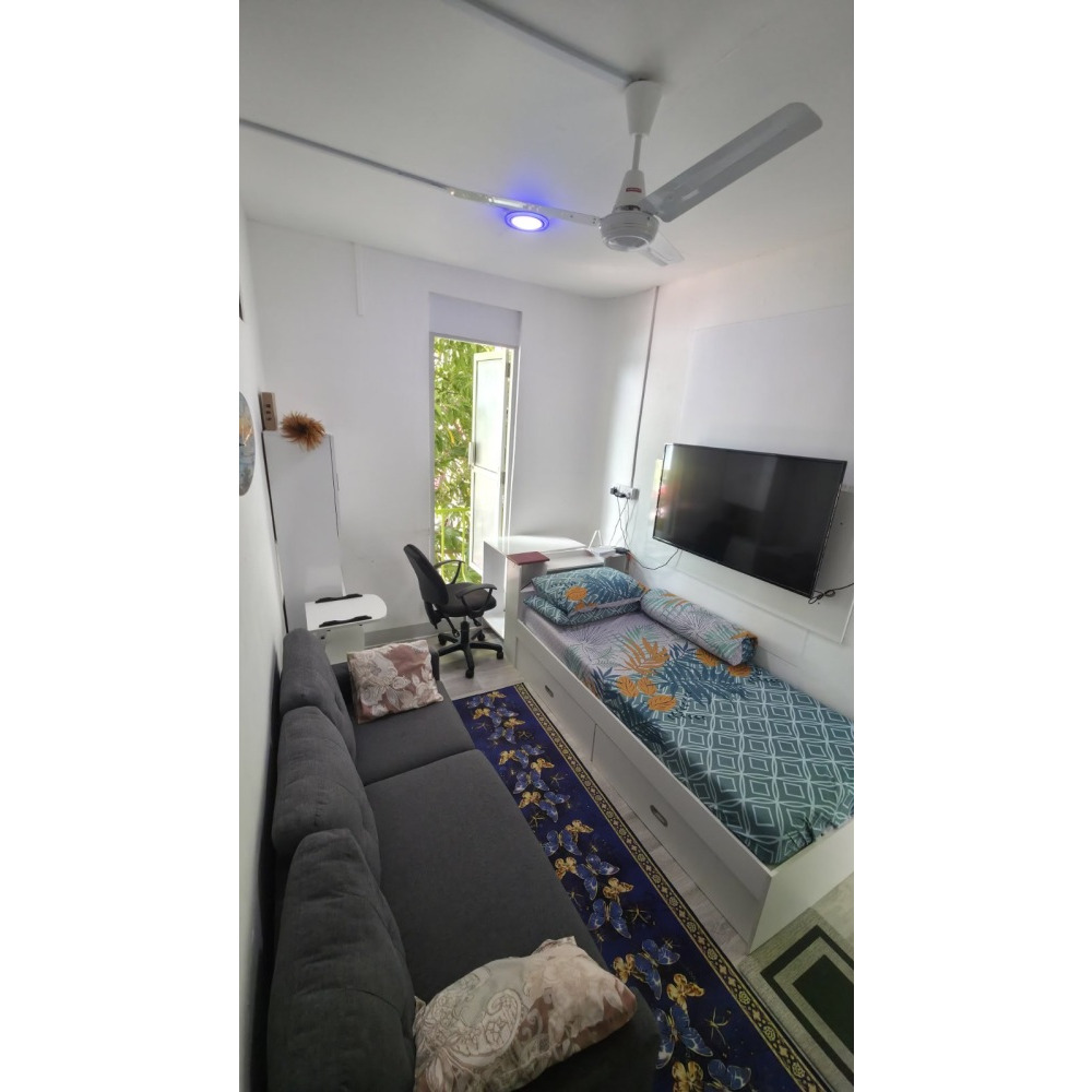 1 room with Sitting Room and belcony (Without kitchen) — Vilingili