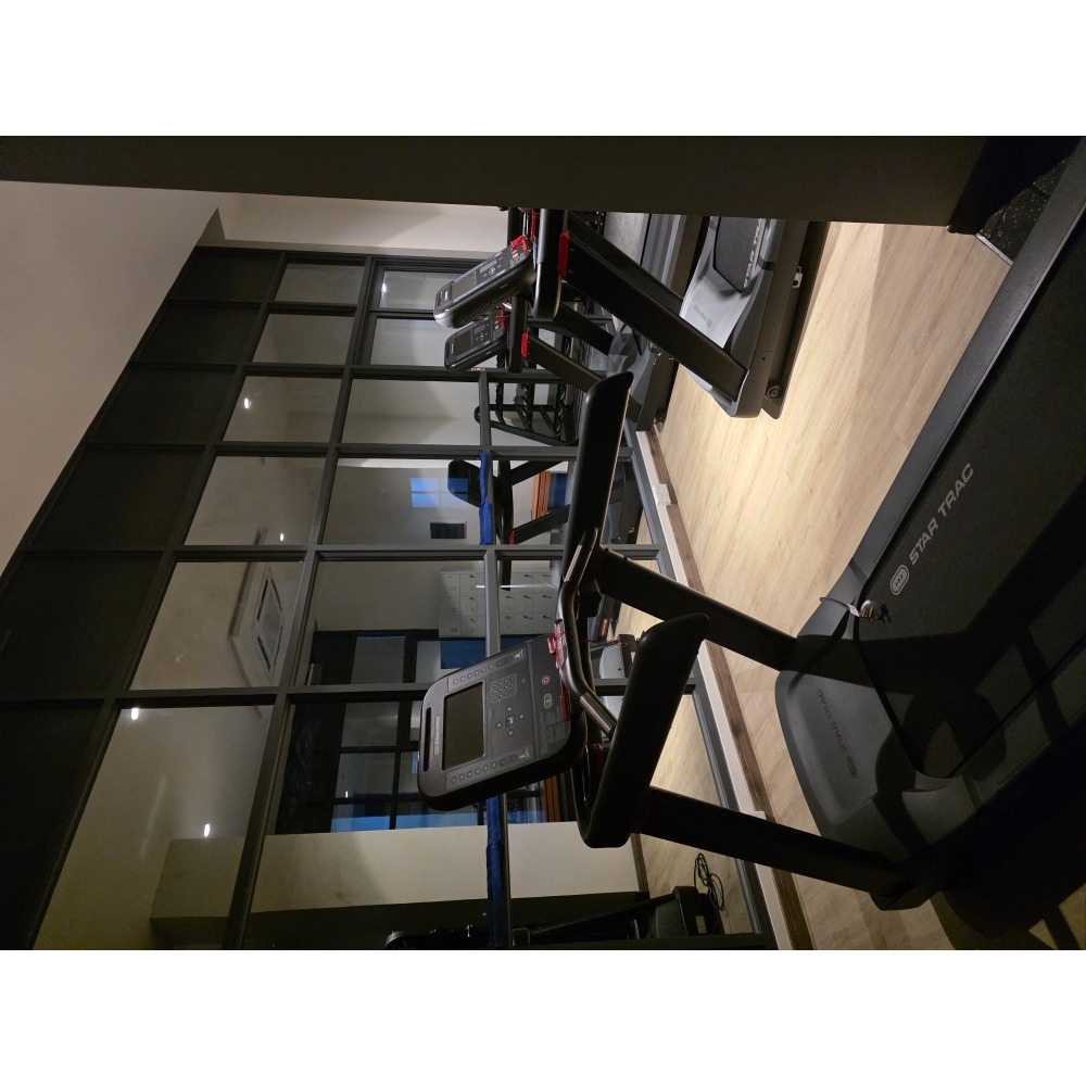 BRAND NEW LUXURY 4 ROOM APARTMENT FOR MONTHLY RENT WITH GYM, SWIMMING POOL AND — Malé — Henveiru