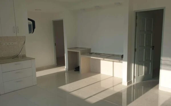 3 rooms Apartment with attached toilets — Malé — Maafannu