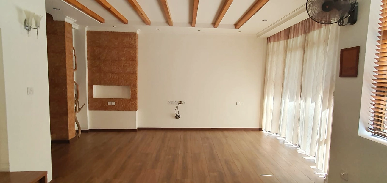 Unfurnished 4+1 BR for Rent (ML 219) — Rahdhebai Magu