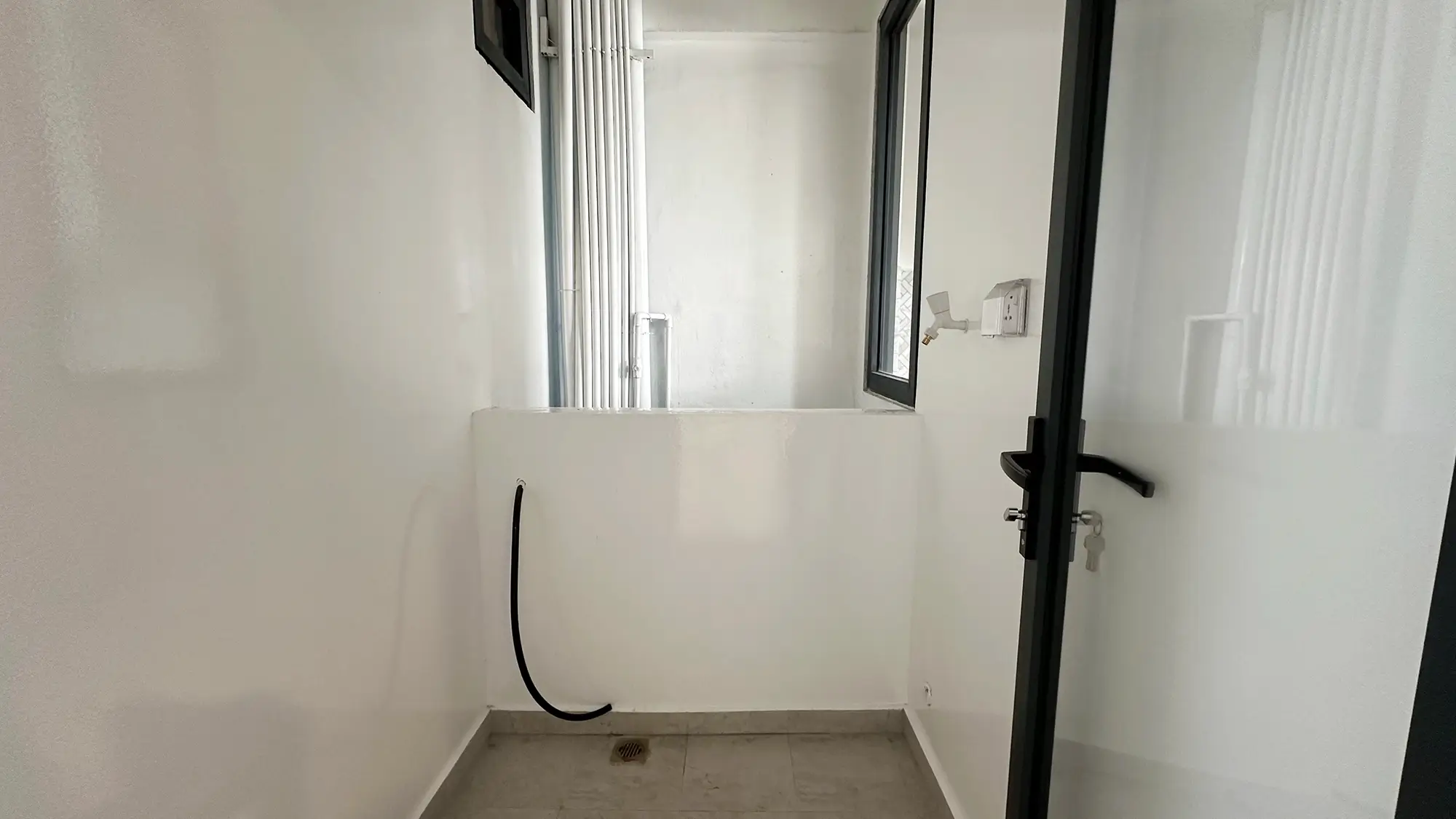 Unfurnished 2 BR for Rent (ML 259) — Fiyaathoshi Magu
