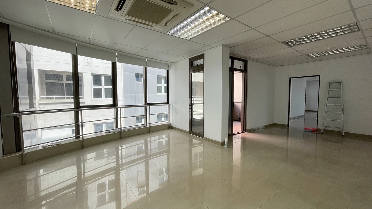 Commercial Space for Rent (ML 240) — Sea Tracs Building