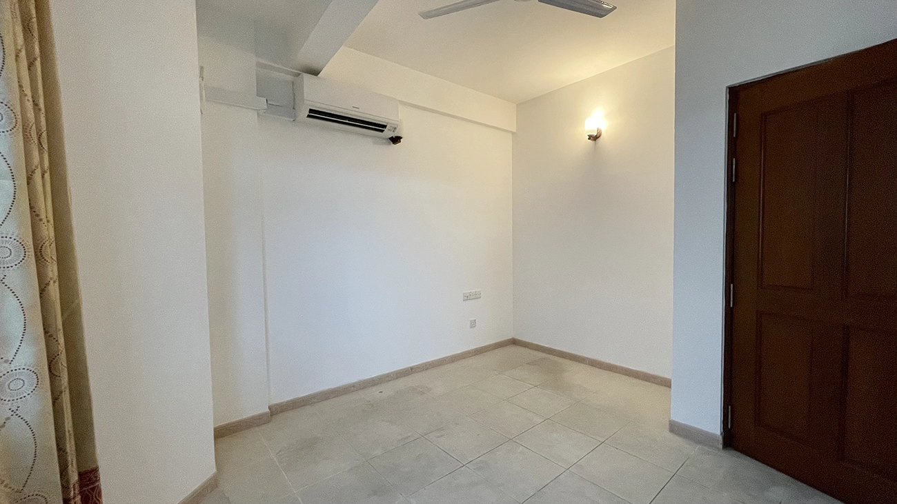 Unfurnished 6 BR Residence for Rent (ML 229) — Dhanburuh Magu