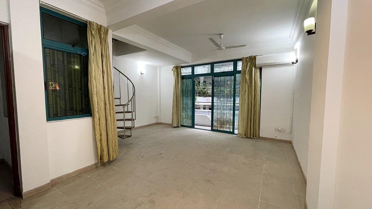 Unfurnished 6 BR Residence for Rent (ML 229) — Dhanburuh Magu