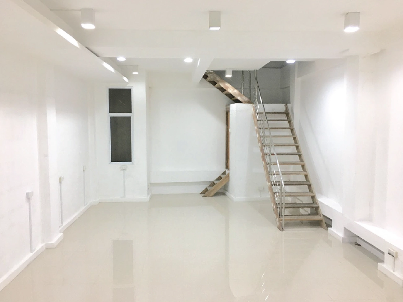 Commercial Space for Rent (ML 216) — Koaru Kendi Magu
