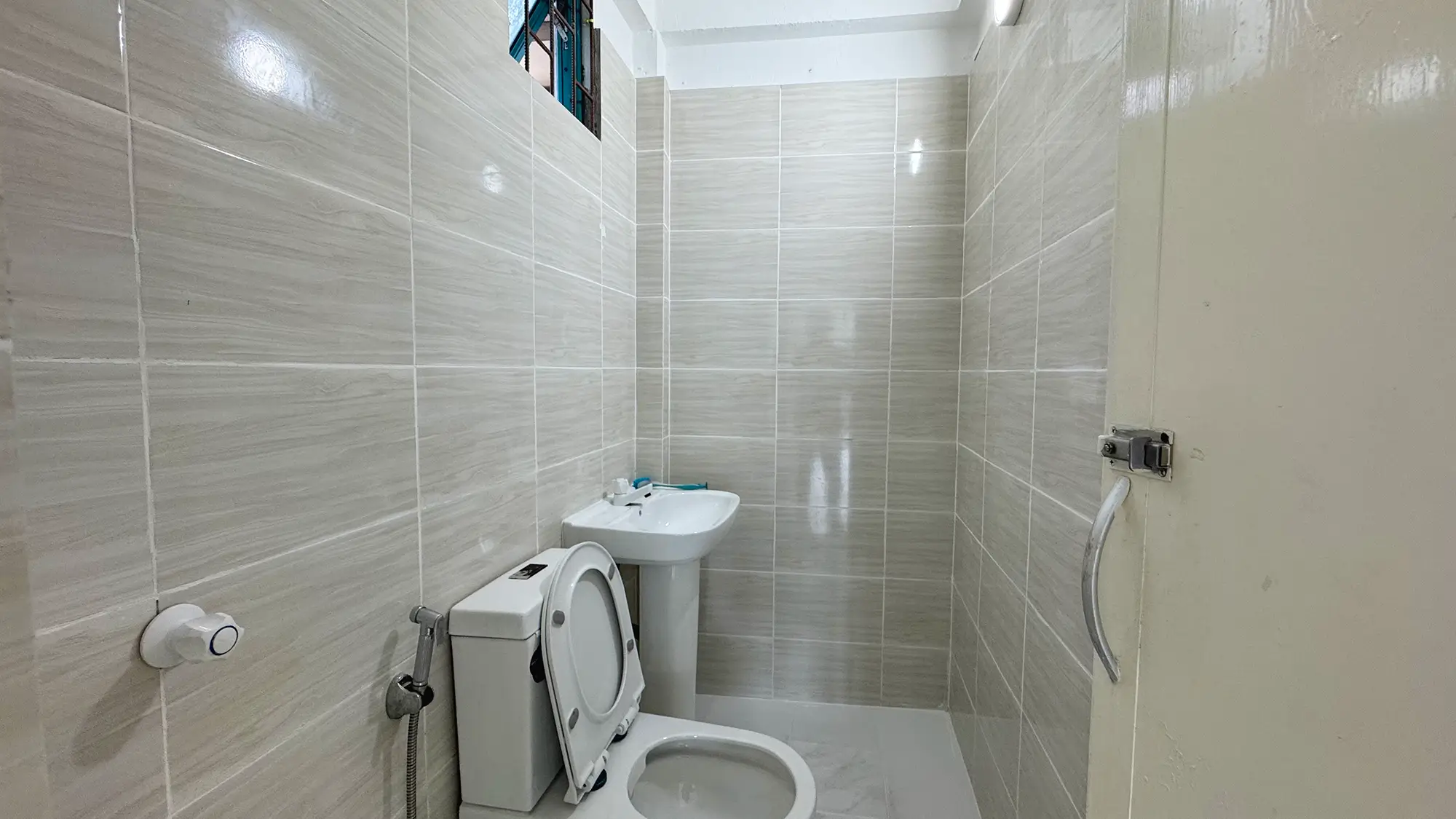 Commercial Space for Rent (ML 311) — Chaandhanee Magu