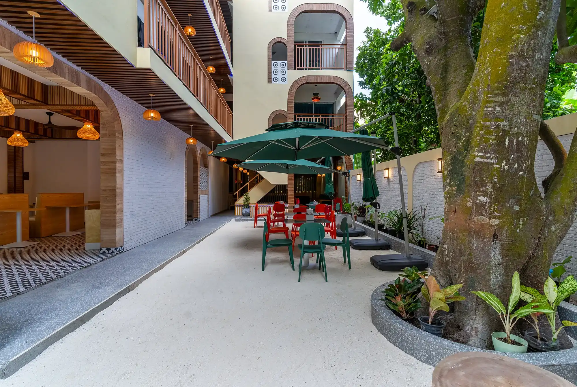 Guesthouse for Sale (IS 141) — Ukulhas