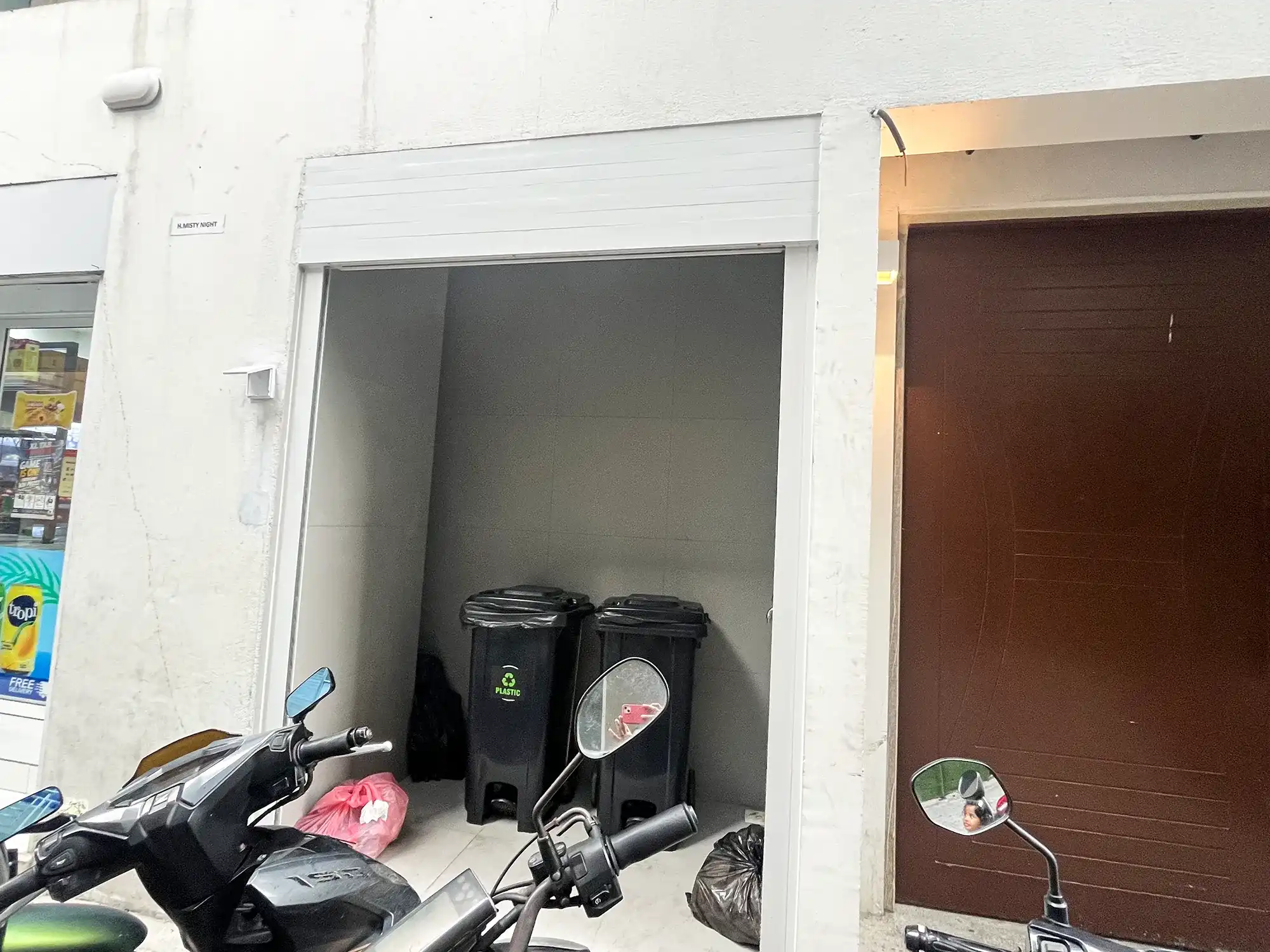 Semi Furnished 2 BR for Rent (ML 434) — Karankaa Magu