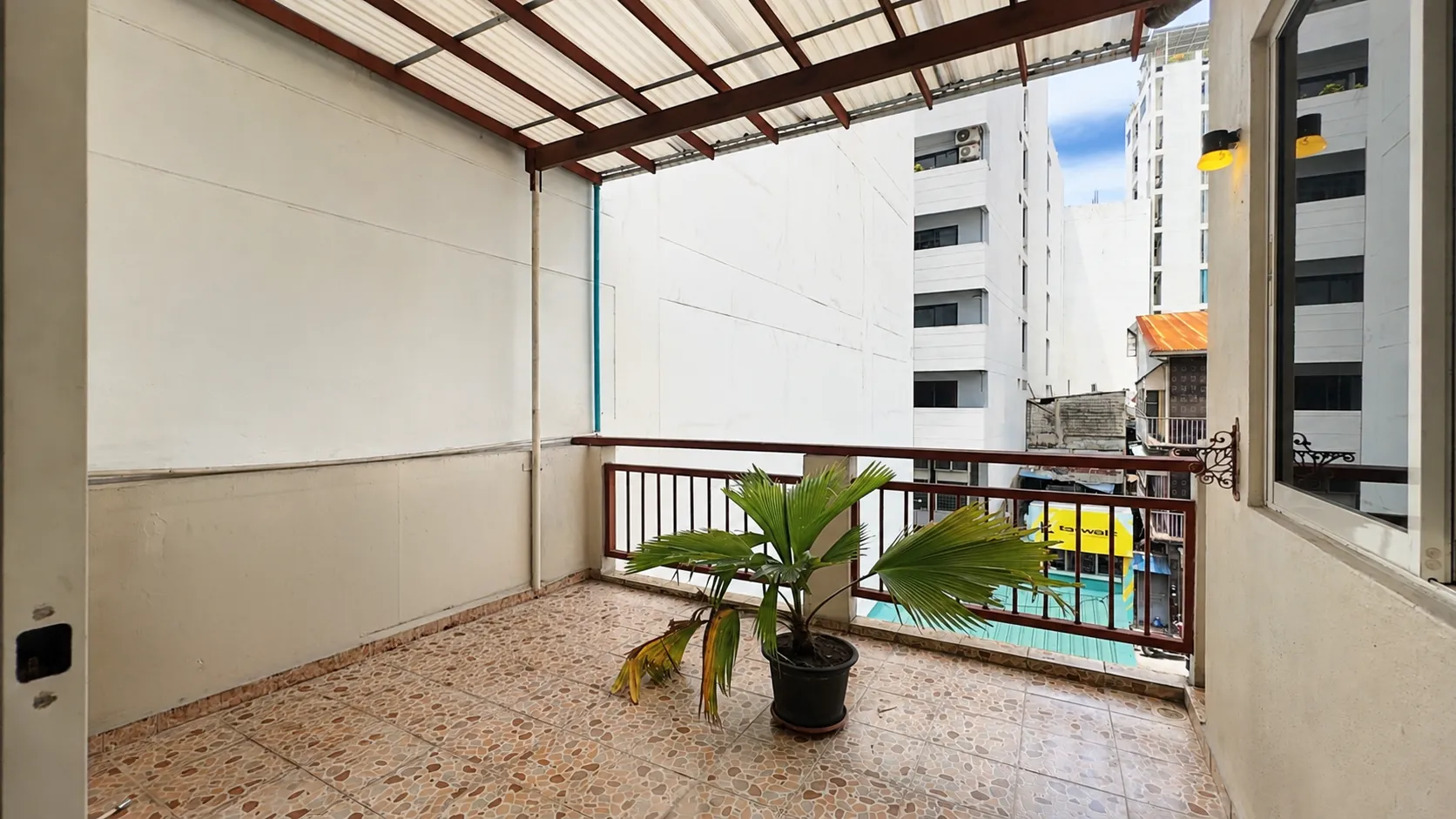 Semi Furnished 3 BR for Rent (ML 451) — Majeedhee Magu