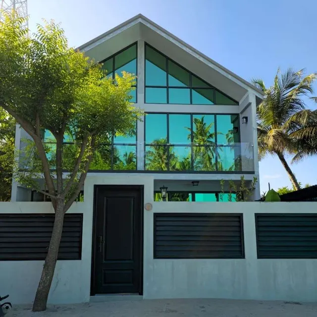 Guesthouse for Sale (IS 142) — Velidhoo